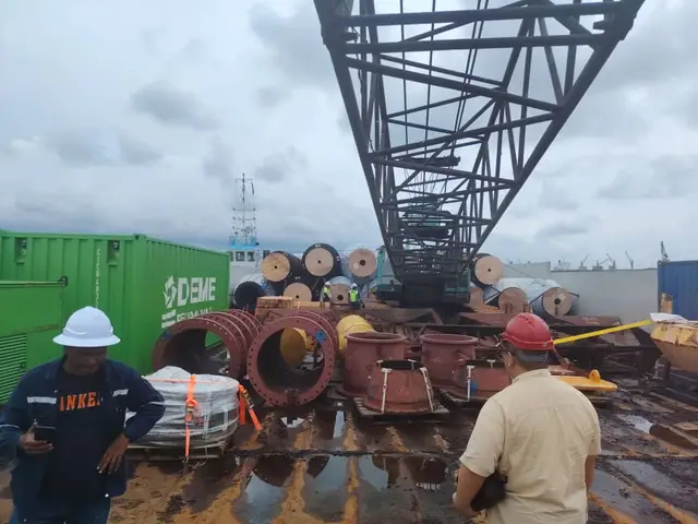 OMA dredging project operation at Samalaju and Bintulu Port — image 26
